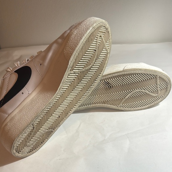 Used Nike low Blazers men’s size 7 shoes - Picture 4 of 5